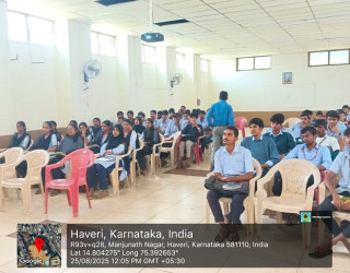 A seminar on ARTIFICIAL INTELLIGENCE AND MACHINE LEARNING FOR V SEM CS STUDENTS